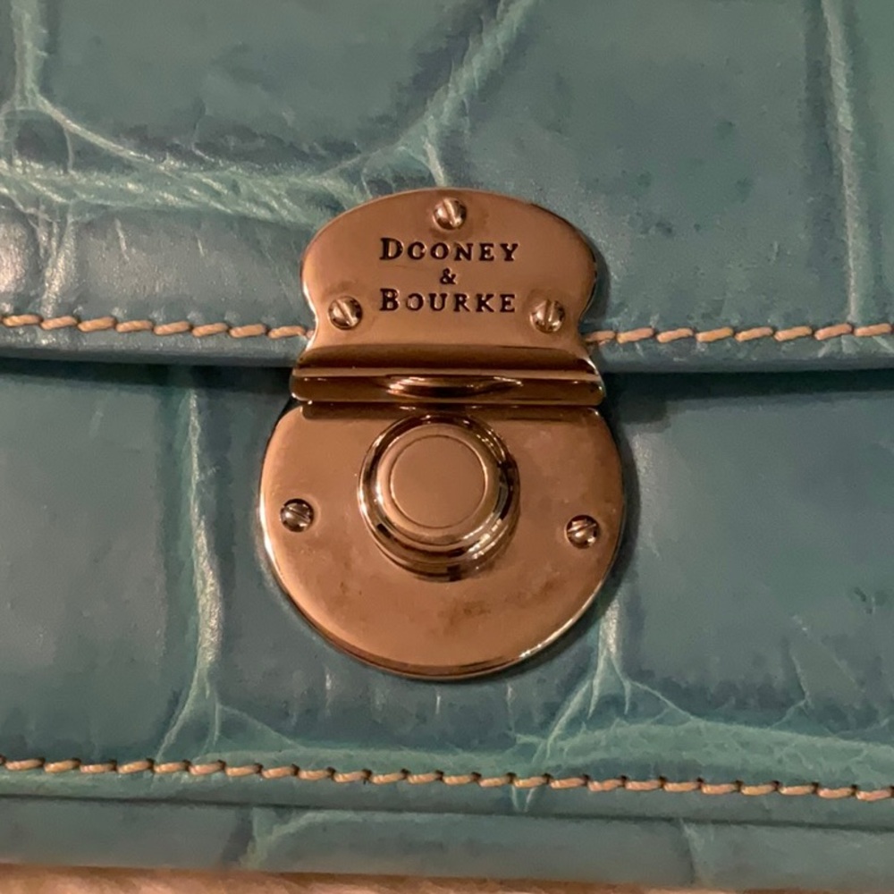 Dooney & Bourke Baby Blue Croc Wristlet Wallet With Silver Lock - Picture 4 of 11